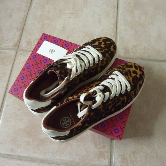 Tory Burch 'Howell' Leopard Pattern Court Sneakers - Picture 11 of 12
